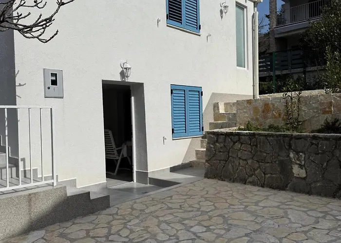 Vacation Semesterbostad Rovanjska